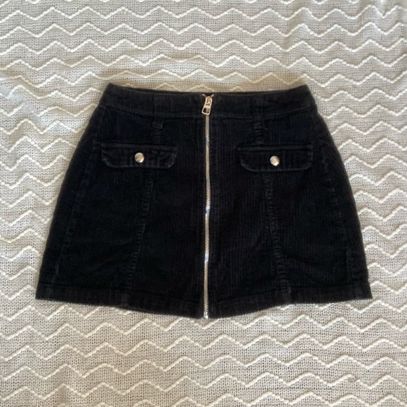 Corduroy Mini Skirt black - Picture 2 of 3